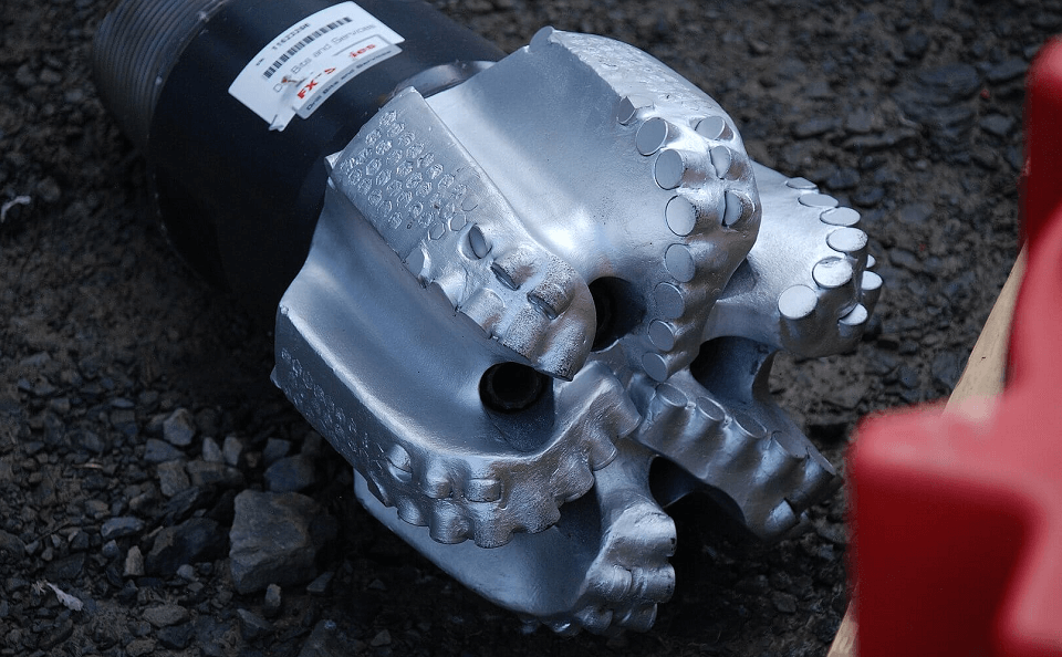 Oil and gas drill bit